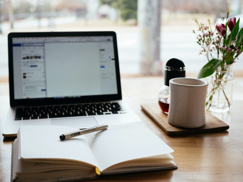 Shopifyでの発送方法を解説！便利なアプリも紹介